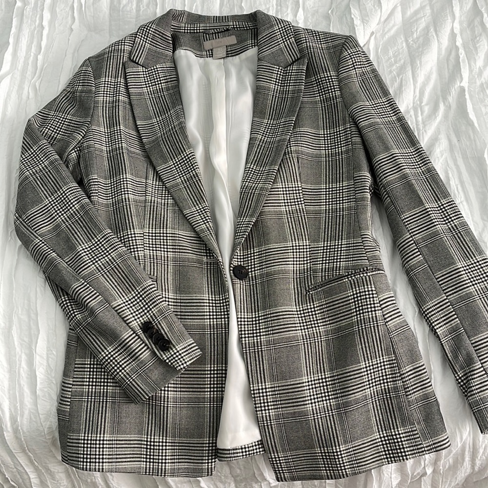 Gray Checked Blazer - 8